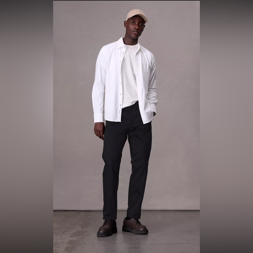 Rag & Bone Standard Chino in Black